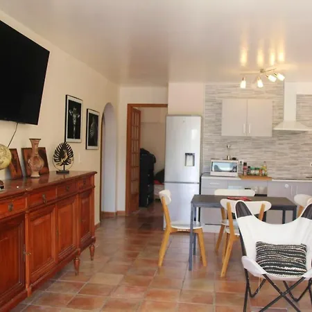 De 8 Avec Piscine Partagee Jardin Clos Et Wifi A Raphael * Saint-Raphaël